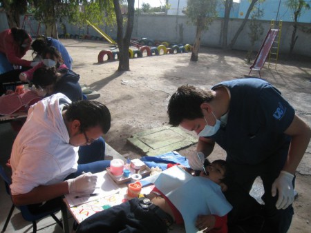 Programa "Escuela Libre de Caries"